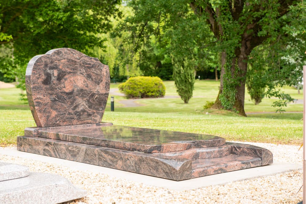 plaque funéraire - Pompes funèbres Andriot - Aubigny-Les Clouzeaux, Vendée
