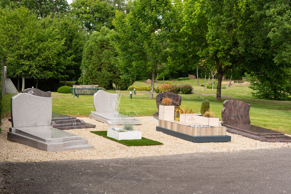 Plaques funéraires- Pompes funèbres Andriot - Aubigny-Les Clouzeaux, Vendée